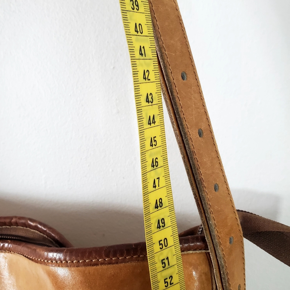 Roots Leather Extra Large Hobo Bucket Shoulder Crossbody Bag Made in Canada - Picture 10 of 15